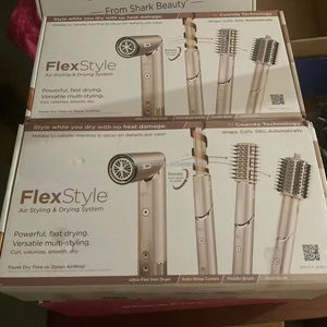 เครื่องม้วนผมความเร็วสูง เครื่องหนีบผมตรง ที่ม้วนผมแบบลมร้อน หวีแปรงลมร้อน ไดร์เป่าผม ชุดอุปกรณ์จัดแต่งทรงผมอเนกประสงค์ แบบ Shark flex style - Product Image 1
