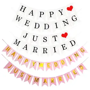 Wholesale Just Married Banner Wedding Decorations Bunting Photo Booth Props Signs Wedding Party Decoration Paper Banner 6 buyers