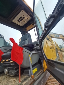 Excavadora de orugas Volvo usada segura y cómoda de alta calidad, peso operativo de 6 toneladas con componentes principales incluidos, asequible - Product Image 3