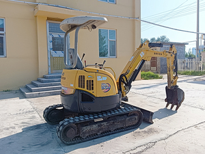 Miniexcavadora Usada Yangma VIO20-3 de 3 Toneladas, Modelo Original Importado de 2007 con Bomba de Motor y Rodamientos - Product Image 6