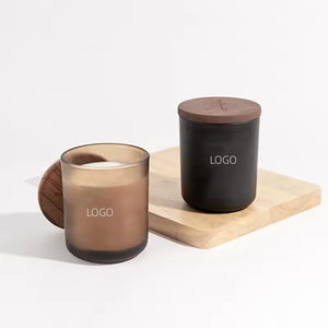 Frasco de Vidrio Transparente de Pared Gruesa con Base Curva de 6oz, 8oz y 12oz para Velas, con Tapa de Madera, para Decoración del Hogar, Marca Privada - Product Image 4