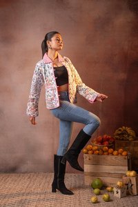 white <b>Quilted</b> Knitted Short Floral Patchwork Sleeveless Vest V-Neck <b>Single</b> Breasted Cotton Block Printed Spring Women's Jacket - Product Image 5