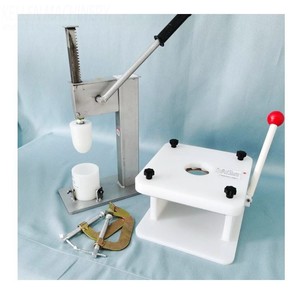 Machine semi-automatique pour la fabrication de petits pains farcis, machine manuelle pour presser la pâte en boules pour former des enveloppes de pains - Product Image 6