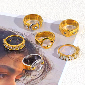 주스노바 여성용 투톤 18k PVD 골드 실버 도금 스테인리스 스틸 오픈형 조절 가능 인더스트리얼 스타일 스태커블 링 - Product Image 5