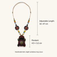 Collier Sachet Tortue en Brocart Zhuang Fait Main, Durable et Tendance, Style Ethnique, Perles en Bois et Céramique Mélangées, Textile Réglable