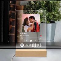 Cadeau de mariage personnalisé, porte-clés en acrylique avec chanson, photo personnalisée, code musical, souvenir de chanson d'amour, ornement suspendu pour les invités