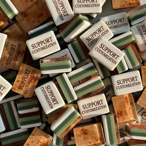 Set di Tessere da Mahjong Americano in Acrilico Effetto Legno a Quattro Strati, Leggero e Resistente allo Sbiadimento, per Divertimento Familiare e Giochi da Viaggio - Product Image 1