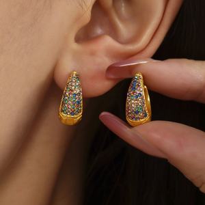 Pendientes de Aro Gruesos de Acero Inoxidable 18K Bañados en Oro con Zirconia de Colores y Efecto Lava, ¡Venta Caliente! - Product Image 3