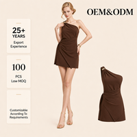 Maßgeschneidertes Vintage One-Shoulder Mini-Kleid für Damen mit Goldverschluss, Perlenbesatz, Drapierung und asymmetrischem Saum, ärmellos, umweltfreundliches Clubkleid