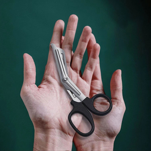 กรรไกรตัดผ้าพันแผลสแตนเลสสำหรับใช้ทางการแพทย์ปฐมพยาบาลฉุกเฉินใบมีดโค้งขอบหยัก - Product Image 5