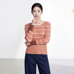 Chemisier plissé vintage Miyake pour femme, décontracté, grande taille, manches longues, col rond, coupe droite, tissé - Product Image 1
