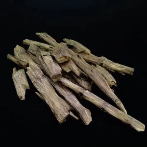 Le tavolette di legno di Qan Agarwood musulmane fortemente profumate con ingredienti aromatici in legno incenso per lenire il sonno