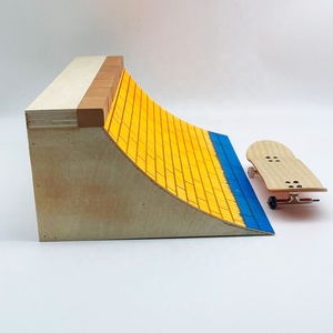 Rampe en bois professionnelle pour fingerboard, rampe de 1 à 4 quarts de <span class=keywords><strong>pipe</strong></span>, obstacles faits à la main pour les professionnels - Product Image 3