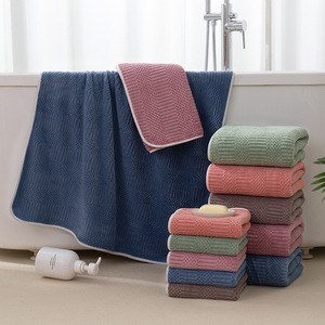Juego de Toallas de Felpa Coral, 2 Piezas, Suaves y Absorbentes, Toallas de Baño Rectangulares de Color Sólido para el Hogar - Product Image 3
