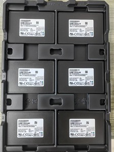 GUIXING Disque SSD d'entreprise Utilisé MZ7L3240HCHQ-00A07 PM893 2.5 240G SATA 6.0Gbps SSD - Product Image 6