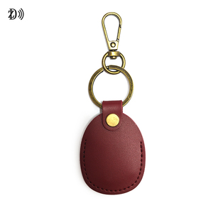 Cao Cấp Keyfob Nổi Tùy Chỉnh Keychain Bền Không Thấm Nước 13.56Mhz NFC <span class=keywords><strong>Key</strong></span> <span class=keywords><strong>Tag</strong></span> Da Keyfob Mặc NFC <span class=keywords><strong>RFID</strong></span> Keyfob - Product Image 4