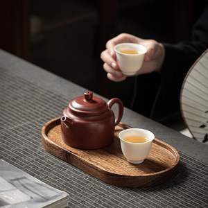 Bandeja de té ovalada de madera de nogal, bandeja de almacenamiento de madera maciza hecha a mano y barnizada para té y aperitivos - Product Image 4