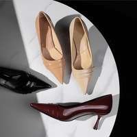 Chaussures pour femmes 2026, nouvelles chaussures de luxe en cuir verni, bout pointu, bouche peu profonde, talons aiguilles