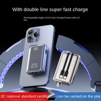 Plastik-Powerbank mit AC-Wandstecker Eingebautes Kabel 22,5W Superschnelles Laden Kompakt Tragbar