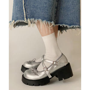 Testa rotonda <span class=keywords><strong>nera</strong></span> con plateau jk piccola <span class=keywords><strong>pelle</strong></span> da <span class=keywords><strong>donna</strong></span> 2023 nuova estate vintage francese con bocca poco profonda Mary Jane scarpe singole - Product Image 2