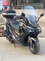 Scooter sportif Kymco CT250 de haute qualité avec moteur monocylindre de 250 cm3, performances stables pour les trajets quotidiens