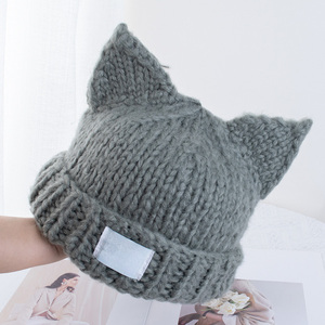 2025 Otoño Invierno cálido Gorro con orejas de gato acrílico gorro informal Unisex de alta calidad con bordado 3D diseño de logotipo personalizado - Product Image 1
