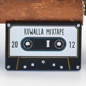 ที่กำหนดเองราคาถูกสัญลักษณ์ที่สวยงามการออกแบบเทปโลหะ Lapel Pins ป้าย - Product Image 2