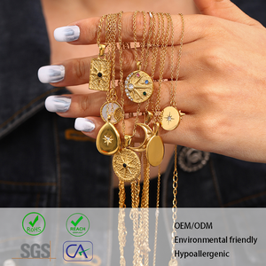 Collar con Colgante de Sol, <span class=keywords><strong>Luna</strong></span> y Estrella Celestial, Chapado en Oro de 18K, de Acero Inoxidable Personalizado, Joyería Hipoalergénica Impermeable, Venta al Por Mayor - Product Image 1