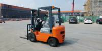 Nouveau modèle en promotion, chariot élévateur diesel CE 1,5 tonne, type tendance, haute performance, vente directe usine, prix compétitif
