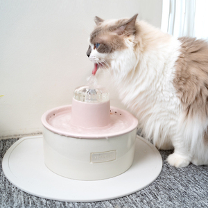 Dispensador <span class=keywords><strong>de</strong></span> <span class=keywords><strong>Agua</strong></span> Automático para Perros y Gatos, Mini Bebedero <span class=keywords><strong>de</strong></span> Cerámica <span class=keywords><strong>de</strong></span> Cristal, Recargable por USB, Ecológico y Portátil - Product Image 1