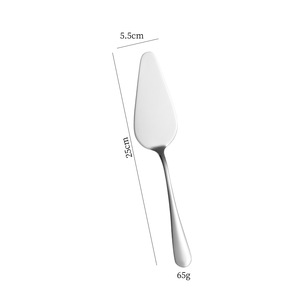 ไม้พายเค้กโลหะ<span class=keywords><strong>ค</strong></span>ุณภาพสูงสำหรับตกแต่งเค้กแต่งงานและใช้งานโดยเชฟมืออาชีพใน<span class=keywords><strong>ค</strong></span>รัวเชิงพาณิชย์ - Product Image 1