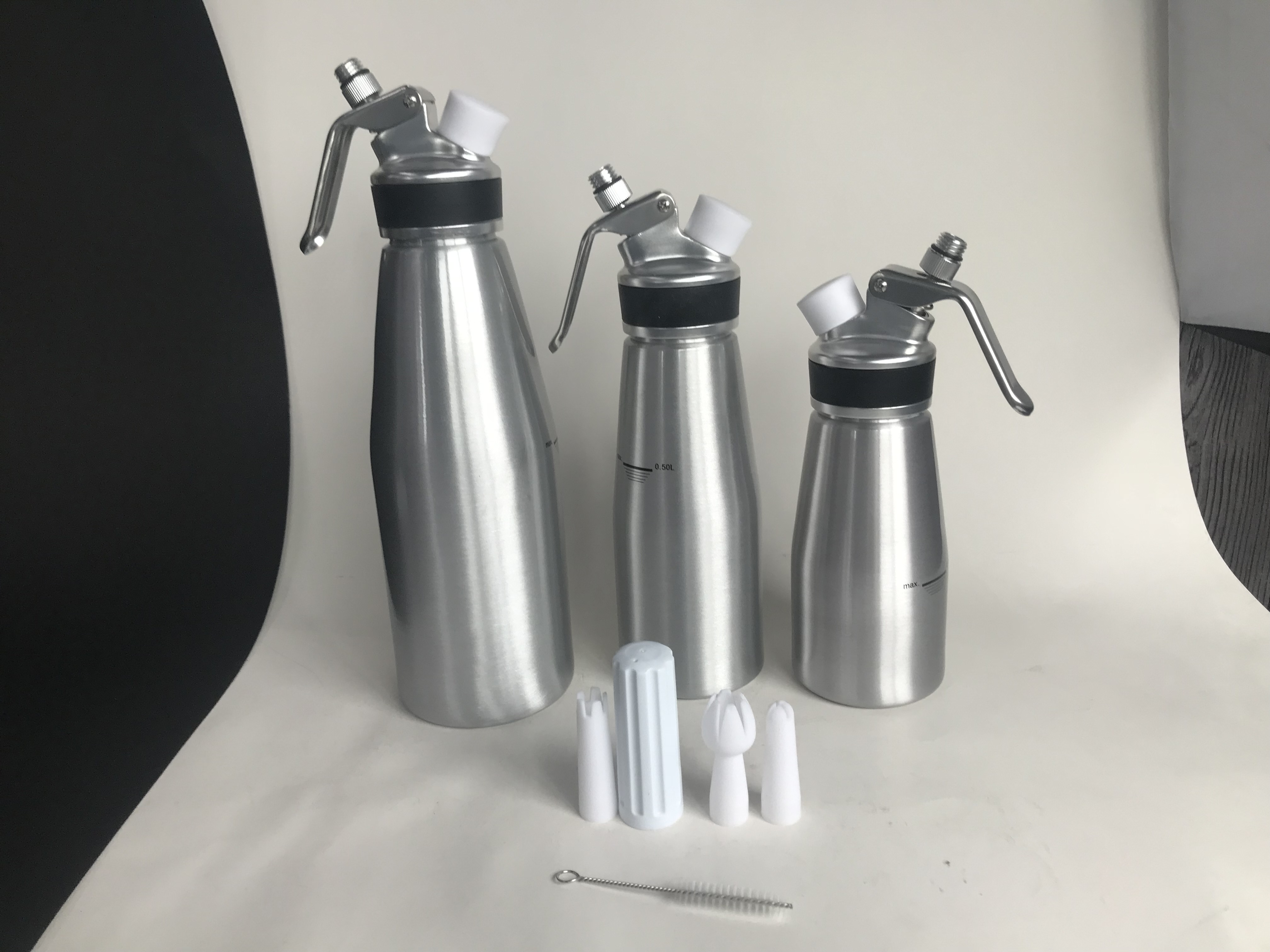 500ml業務用アルミ製ホイップクリームディスペンサー、プロ仕様