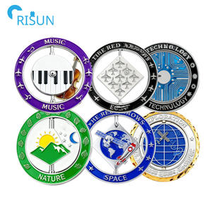 Pièce de défi rotative 3D en forme de roue, personnalisable avec logo, modèle avion spatial, souvenirs - Product Image 1