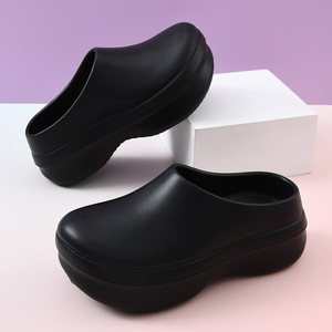 Scarpe <span class=keywords><strong>da</strong></span> cucina impermeabili che aumentano l'altezza <span class=keywords><strong>da</strong></span> donna pantofole EVA pantofole antiscivolo <span class=keywords><strong>da</strong></span> cucina per le coppie comode - Product Image 6