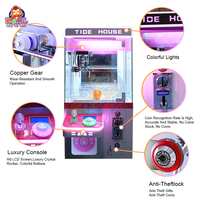 Usine en gros Mini peluche jouet grue griffe machine de jeu d'arcade à jetons pour enfants prix de bonbons et de jouets accepteur de factures bon marché