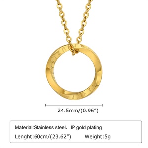 Collar de Moda con Colgante de Aro Trenzado Chapado en Oro - Product Image 5
