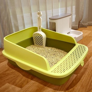 Bac à litière pour chat semi-fermé, amovible et anti-éclaboussures, sur mesure ; toilette pour chat avec pelle à litière incluse. - Product Image 1