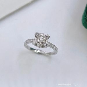 Anillo Xinfly de Oro Sólido de 18k con Piedra Central Redonda Cuadrada de Diamante Natural de 0.30CT H-vs - Product Image 4