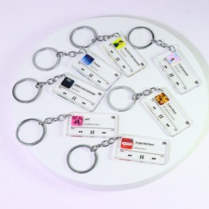 <span class=keywords><strong>Portachiavi</strong></span> Personalizzati in Plastica Trasparente con Riproduzione Musicale, Stile Anime, a Prezzo Conveniente, Charm in Acrilico Personalizzati - Product Image 1