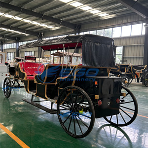 Three <b>Rows</b> of Sightseeing Carriages, Black Electric Carriages and Luxurious Sightseeing Bus Wedding Carriages Sell Well - Product Image 2