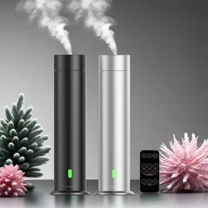 Difusor <span class=keywords><strong>de</strong></span> Aroma Cilíndrico Plateado y Negro <span class=keywords><strong>de</strong></span> la Colección Hotel, Difusor <span class=keywords><strong>de</strong></span> Aceites Esenciales sin Agua para Espacios Grandes, Difusor <span class=keywords><strong>de</strong></span> Aroma <span class=keywords><strong>de</strong></span> Torre - Product Image 1