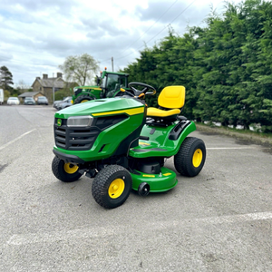 Tracteur John Deere 24V 2 temps, très demandé, durable, neuf et d'occasion, idéal pour les travaux de terrassement intensifs - Product Image 1