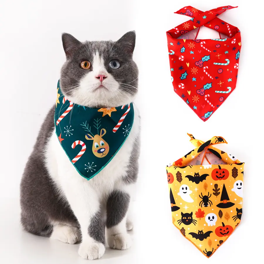 Commerce international animal de compagnie chat et chien Halloween fête de Noël bavoir triangle avec écharpe de décoration imprimée bavoir bave mignon