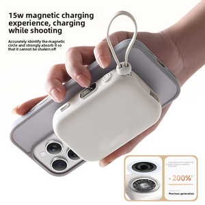 Batterie externe compacte 10000 mAh avec charge magnétique sans fil ultra-rapide 15W, style appareil photo, câble intégré 22,5W - Product Image 4
