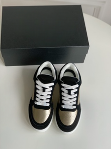 Zapatillas Clásicas Retro Casuales para Skateboarding, Diseño Bajo y Elegante con Cierre de Cordones, Color Negro y Blanco para Caminar en Otoño - Product Image 4