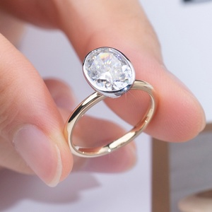 Joyería Messi MSR-1296, Anillo de Compromiso de Oro Sólido de 14K con Moissanita Ovalada de 3ct - Product Image 1