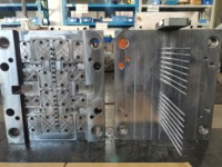Accessoires pour machines à coudre industrielles tendance : Charnière de bord suspendue, Guide-rouleau en acier de 1 mm d'épaisseur, Rail de guidage pour ourlets, Support de charnière