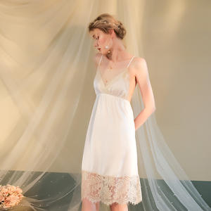 2024 femmes Sexy sous-vêtements <span class=keywords><strong>cils</strong></span> Slip chemise de nuit Satin glace soie pyjama femmes dos nu couleur unie chemise de nuit dentelle vêtements de nuit - Product Image 6