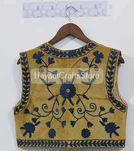 Gilet en coton brodé à la main, motif floral, style bohème chic, veste pour femme, style printemps, longueur normale, haut décoratif - Product Image 3
