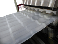 Machine d'extrusion de feuilles de tuiles ondulées en PVC Ligne de production de feuilles de toit ondulées en PVC